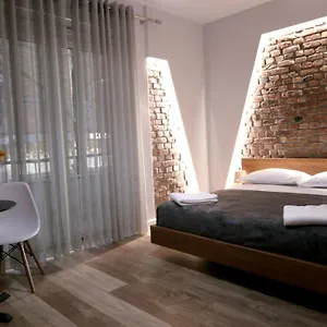 https://konis-studio-apartments.hotels-in-tirana.com