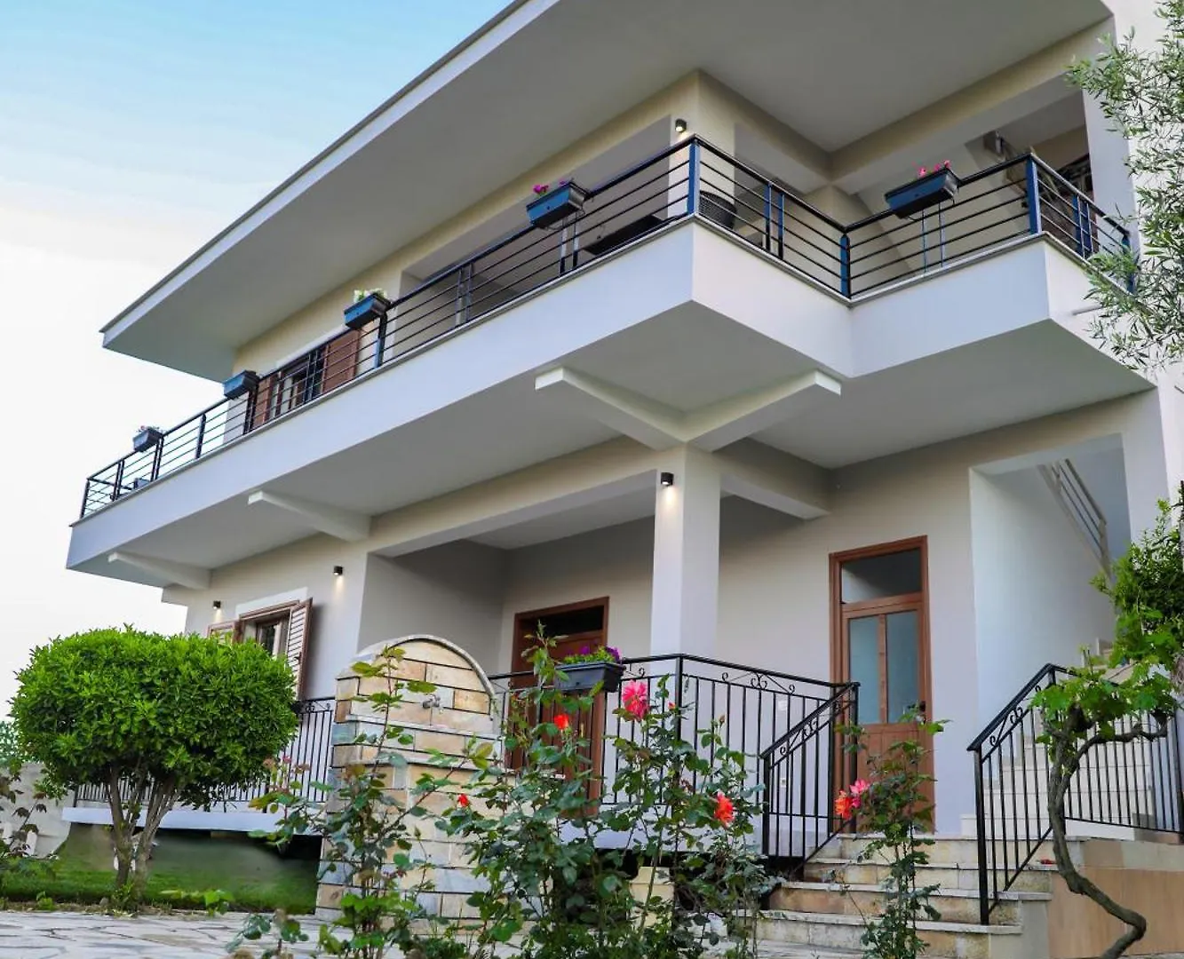 Villa Tabaku Berat Bed & Breakfast